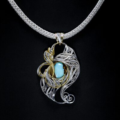 Victoria Lansford - Fire Within, gold and silver, Russian filigree necklace; photo by Pat Vasquez-Cunningham