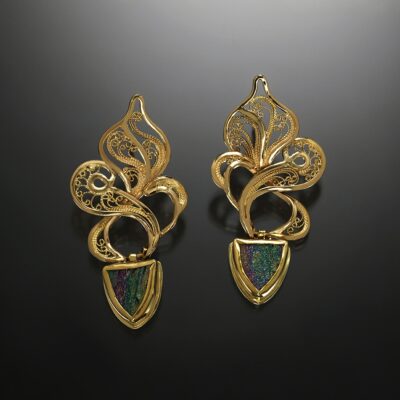 Return to Stardust, Russian filigree earrings by Victoria Lansford; photo by Pat Vasquez-Cunningham
