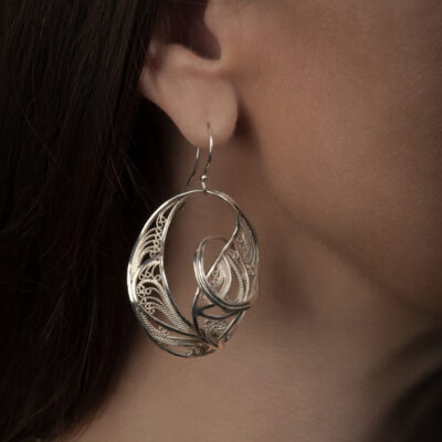 Spellbound III, Russian filigree earrings; photo by Pat Vasquez-Cunningham