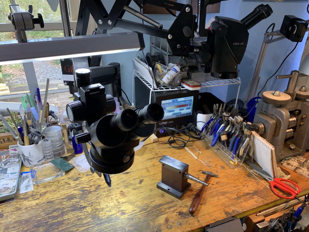 The 2 microscopes "Bellatrix" and "Atrus" and the perhaps unusual combination of a Swanstrom forming anvil