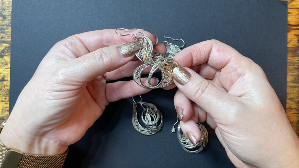 3-D filigree online class, showing how to make sculptural filigree (filigrana)