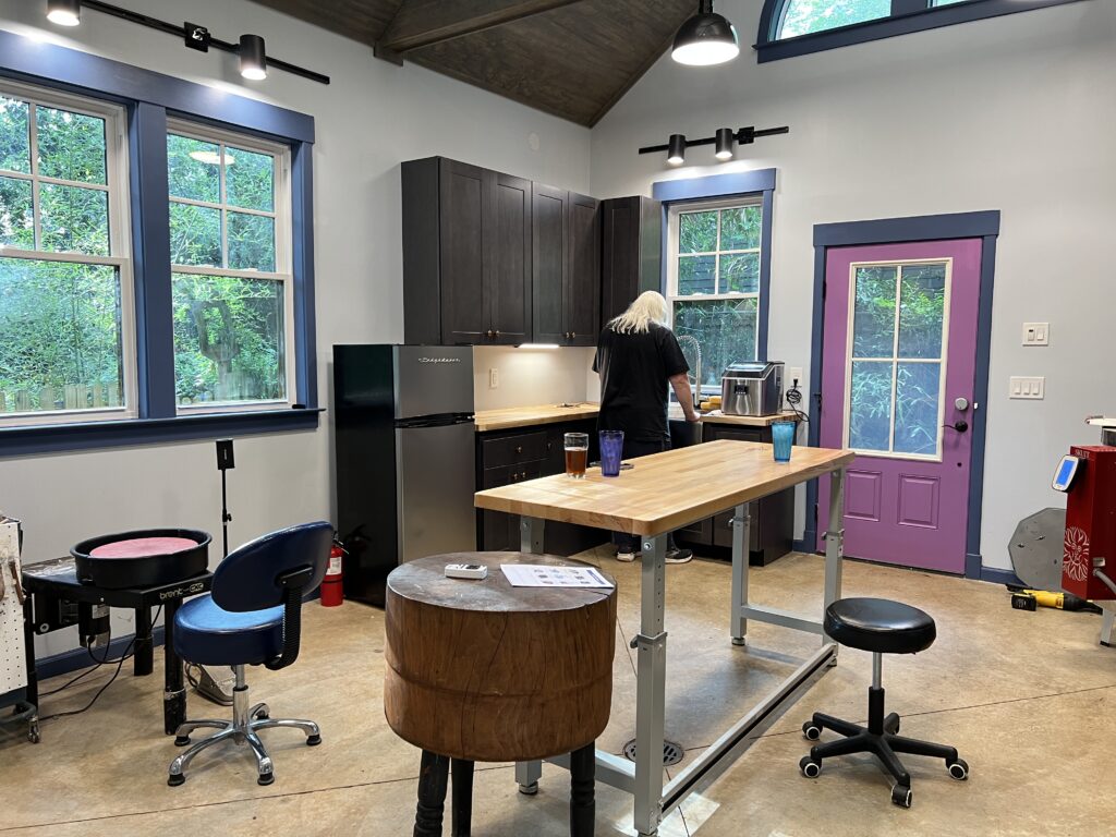 Chris' Pottery Studio